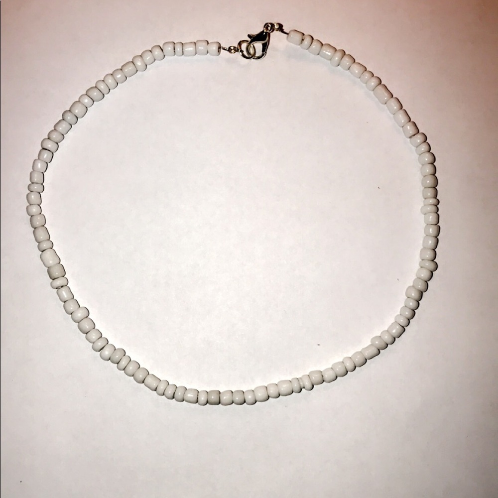 White beaded choker!! Buy two for $14!